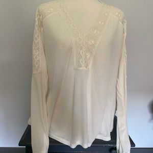 Women’s Free People Lace trimmed Henley S NWT